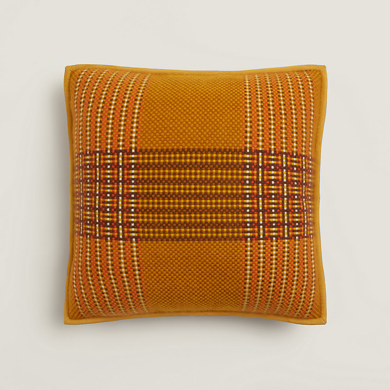クッション 《ボルダージュ》 | Hermès - エルメス-公式サイト